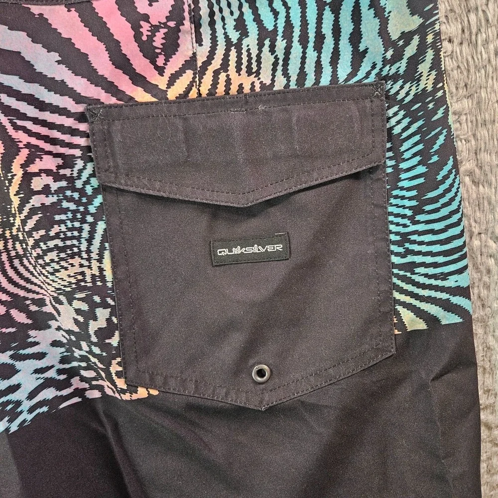NWT Quiksilver Board Shorts Swim Trunks Men 38 No Liner 20